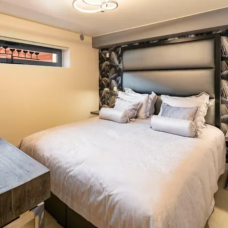 Luxuosa Moradia V4, Cond. L'orangerie, Vilamoura 빌라 *