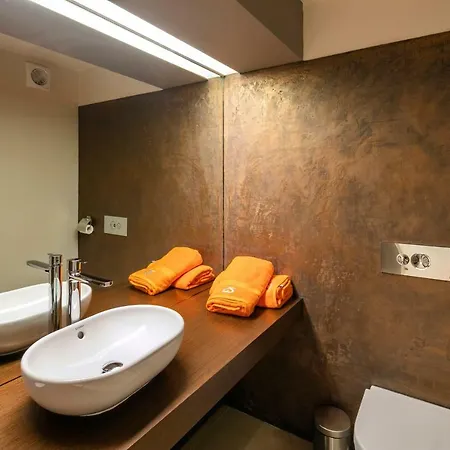빌라 Luxuosa Moradia V4, Cond. L'orangerie, Vilamoura 쿼테이라