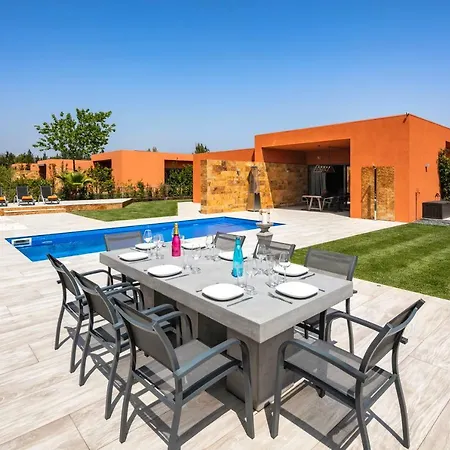 Luxuosa Moradia V4, Cond. L'orangerie, Vilamoura Βίλα Quarteira