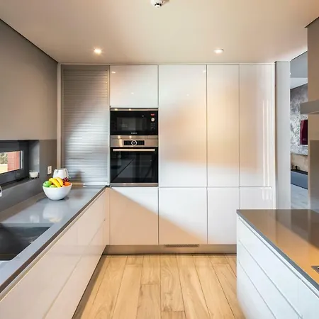 Luxuosa Moradia V4, Cond. L'orangerie, Vilamoura Βίλα Quarteira